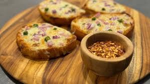 9" Supreme Garlic Bread