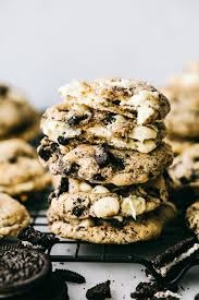 7" Oreo & White Chocolate Cookie Dough