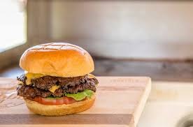 3.5oz Single Cheese Burger